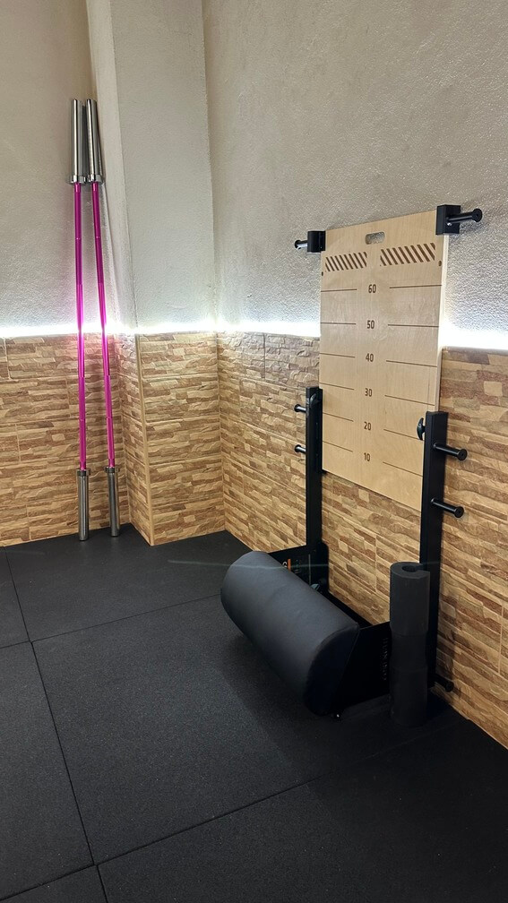 Momo - Instalaciones